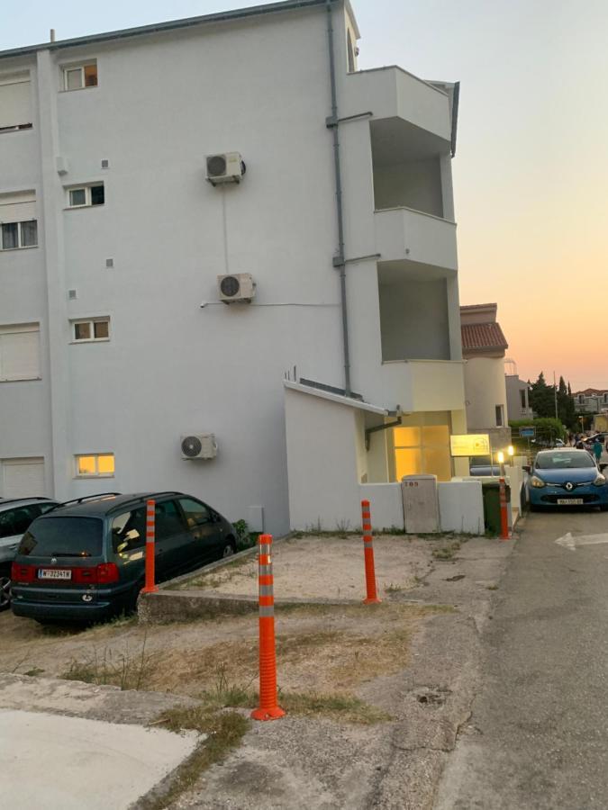 Cozy Beach Apartments Makarska Extérieur photo